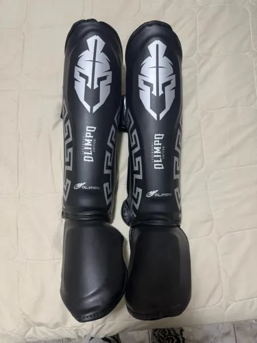 Caneleira Muay Thai Olimpo Legendary Edition G