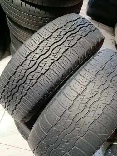 Dois pneus aro Bridgestone 17 225 65 17 leia o anúncio com atenção