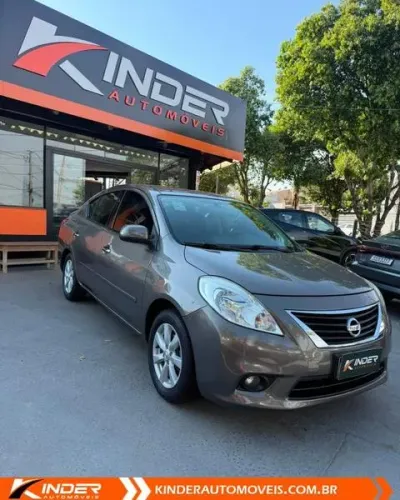 Nissan Versa SL 1.6 16V Flexstart 4P Mec. 2014