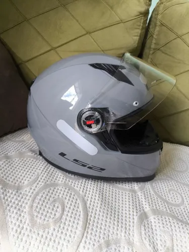 Capacete LS2