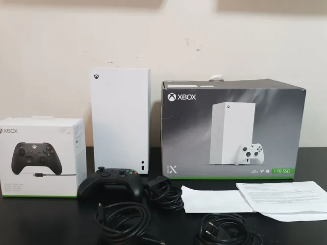 Xbox Séries X ALL digital 4 meses de uso condição excelente 