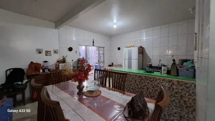 CASA À VENDA NO CONJUNTO PROMORAR | 184M² | 4 QUARTOS SENDO 2 SUÍTES | 2 VAGAS | MARACANGA