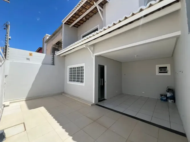 Duplex à venda no Parque Massangano