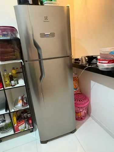Geladeira eletrolux inox