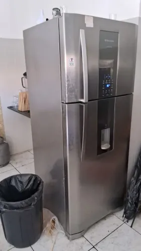Geladeira vertical 500L Eletrolux 