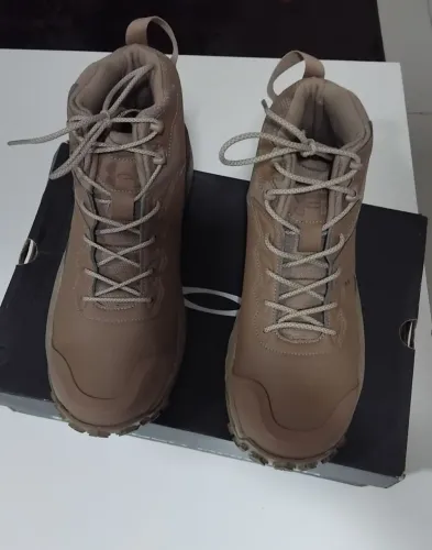 Bota Under Armour Defense MID