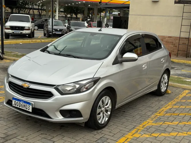 Chevrolet Onix Hatch LT 1.4 8V Flex Aut. 4P 2018