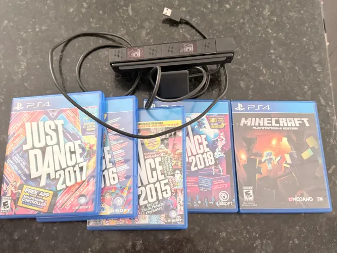 Kit PS4 - 5 Jogos + PlayStation Câmera