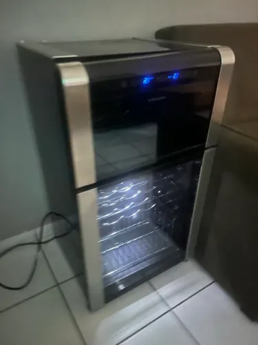 Adega Electrolux 2 portas