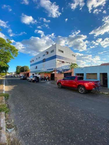 PREDIO COMERCIAL NO BAIRRO MOCAMBINHO.