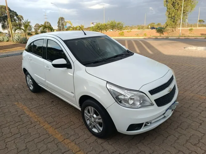 Chevrolet Agile LTZ 1.4 MPFI 8V Flexpower 5P 2012