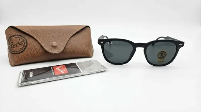Óculos de Sol Ray-Ban Preto Fosco - Completo com Case (Impecável)