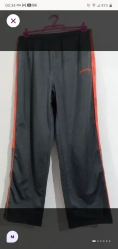 Calça de agasalho umbro. ( original). Tam. M./ Usada