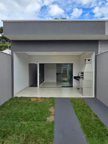 Linda casa! 2Q sendo 1S ENTRADA REDUZIDA Área Gourmet c Churrasqueira Revestida Estrela