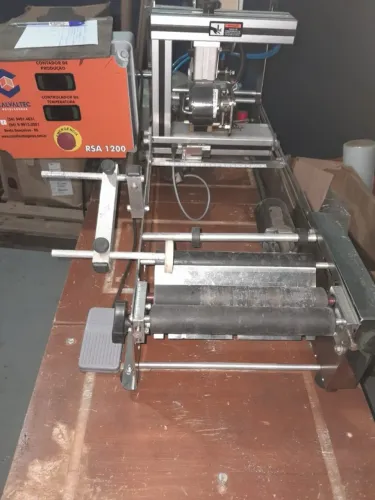 Rotuladora Calvaltec RSA 1200 semi-automatica eletrica