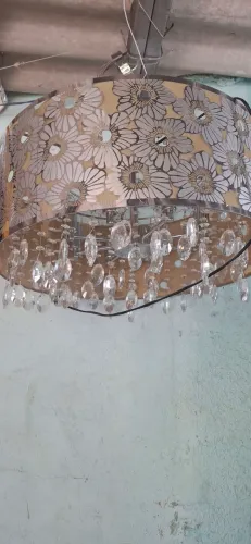 Vendo luminária da casa dos lustres urgente 