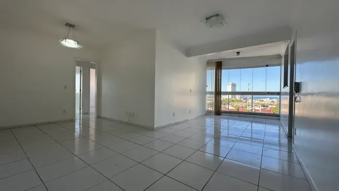 Imóvel para aluguel tem 140 metros quadrados com 3 quartos em Glória - Macaé - RJ
