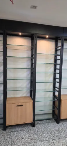 Prateleiras lindas estilo industrial _ sala, quarto, escritório ou comércio