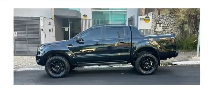 Ford Ranger Black 2.2 4X2 CD Diesel AUT 2022
