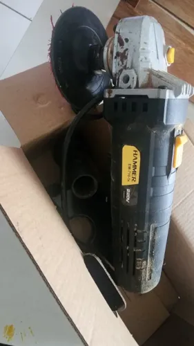 Esmerilhadeira Angular Hammer EM-7101 710W 220V - Pouco Uso na Caixa