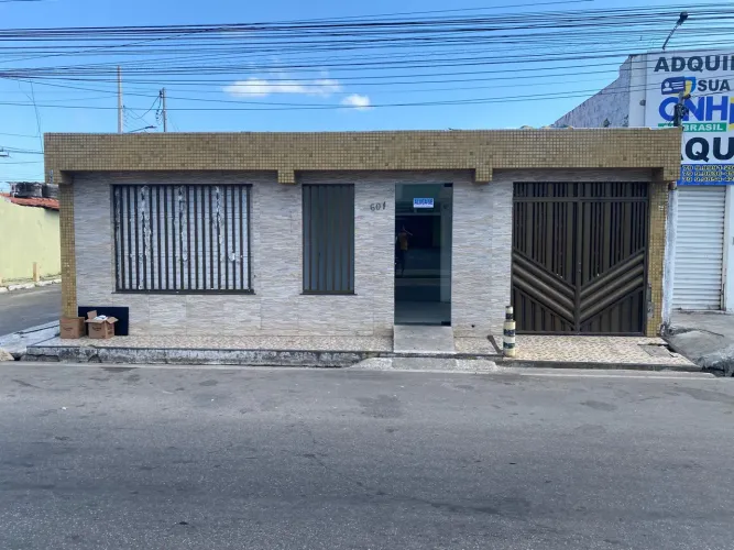 ALUGA-SE PONTO COMERCIAL NA BARRA DOS COQUEIROS - SE