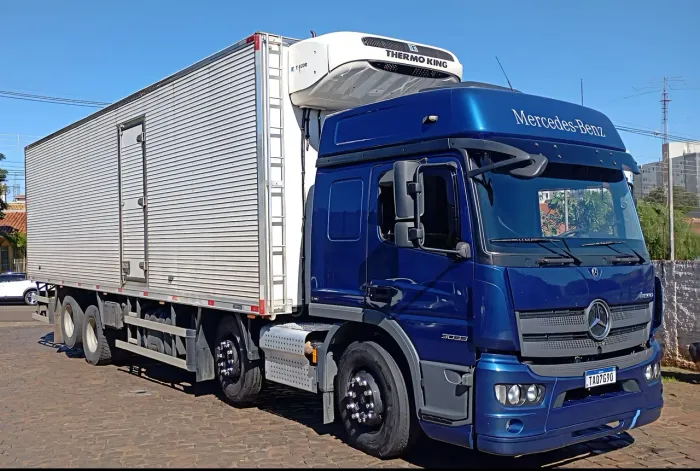 Mercedes-Benz Atego 3033 2024/2025 - Estado de Zero | Único Dono