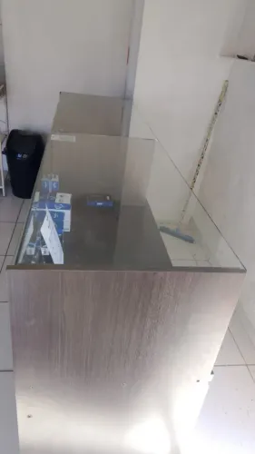Balcão MDF e vidro