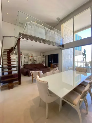 Apartamento a venda no Campo Belo, 242m², 4 Suítes, 4 Vagas, Mobiliado Alto Padrão