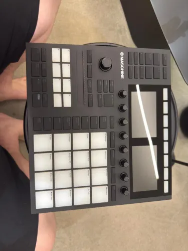 Native Instruments Maschine MK3