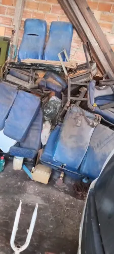 Vendo bancos de microônibus