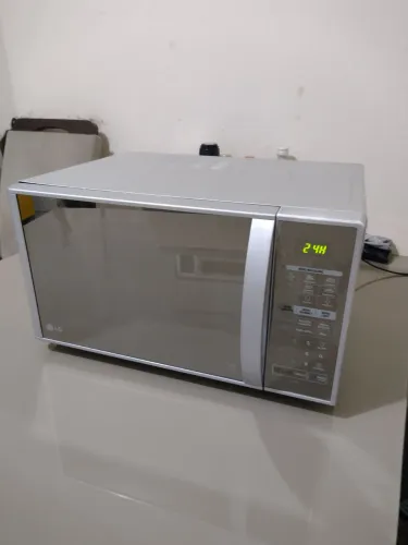 Microondas LG 30 litros, Cinza Metálico Espelhado.