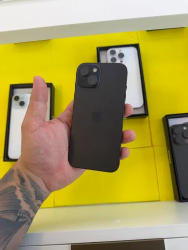 iPhone 15 128GB