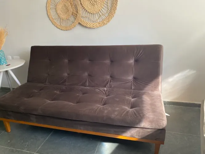 Vendo sofá cama muito novo