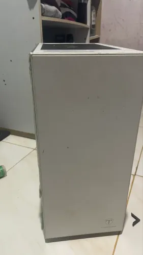 Gabinete white