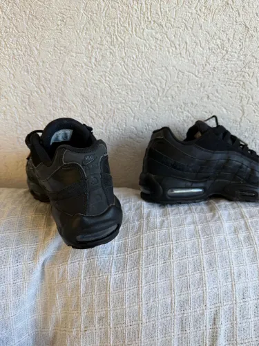 Tenis air max 95 triple black ORIGINAL