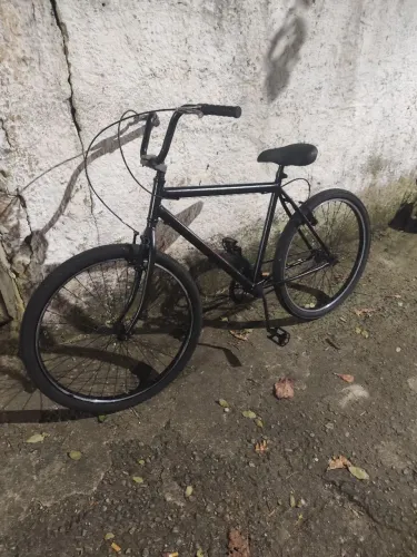 Bicicleta preta aro 26 