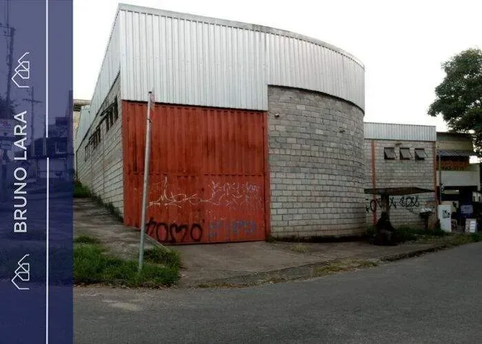 Galpão disponível para locação no Bairro Resplendor - Igarapé/MG.