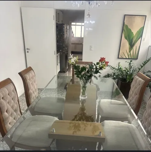 Mesa jantar com cadeiras captonafas.