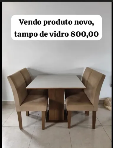 Mesa com cadeiras 
