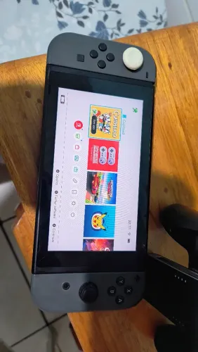 Nintendo Switch + Cartão de Memória 