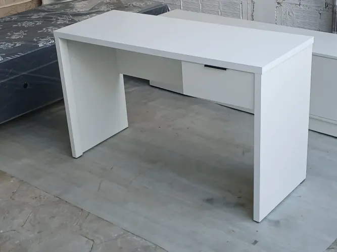 Mesa escrivaninha 