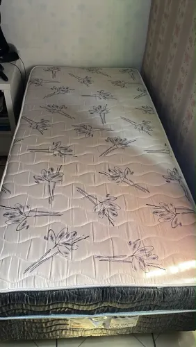 Vende se cama box