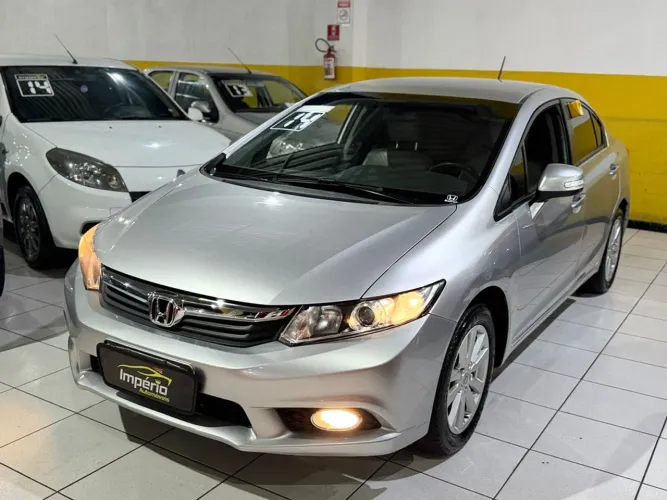 Honda Civic Sedan LXS 1.8/1.8 Flex 16V Aut. 4P 2014