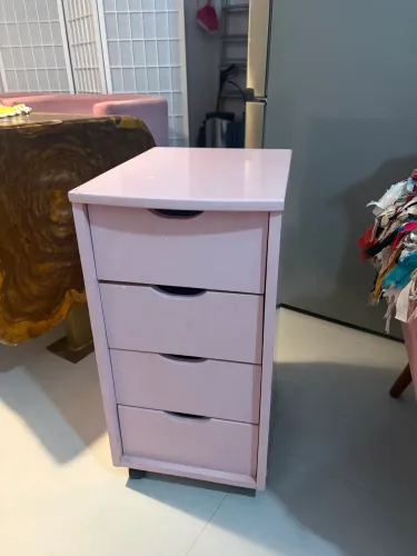Vendo gaveteiro rosa bebê