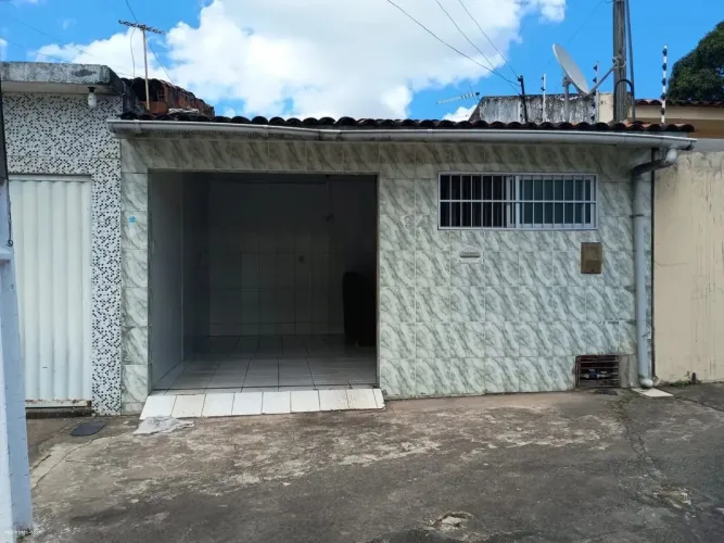 Casa comercial na principal do Cleto Marques Luz