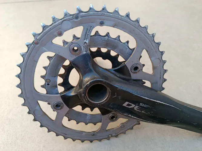 Pe de vela de bike Shimano deore integrado 