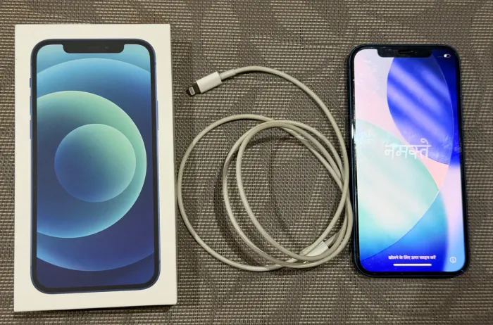 Apple iPhone 12 64GB Azul