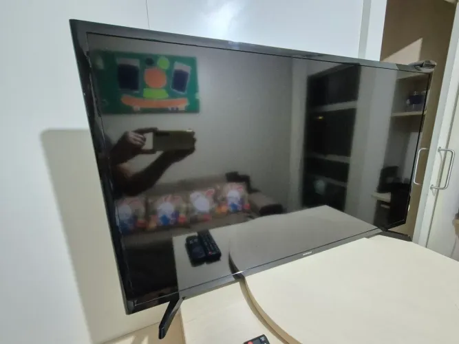 TV Samsung LED 40" modelo UN40J5200AG