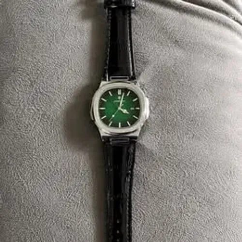RELÓGIO POEDAGAR NOVO - ESTILO E ELEGÂNCIA R$ 100,00