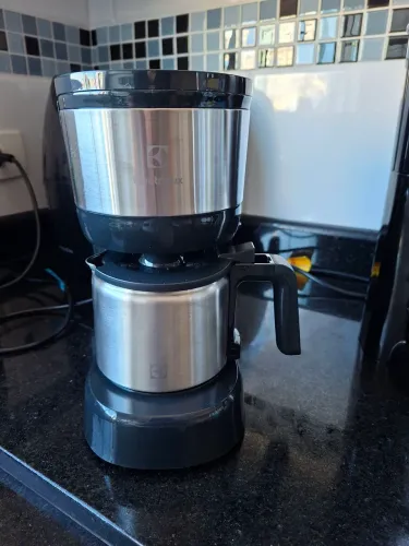 Cafeteira elétrica electrolux ECM10 127V